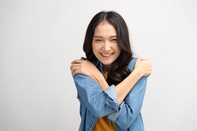 Cintai Dirimu Dulu: Sebelum Mengharapkan Cinta dari Orang Lain